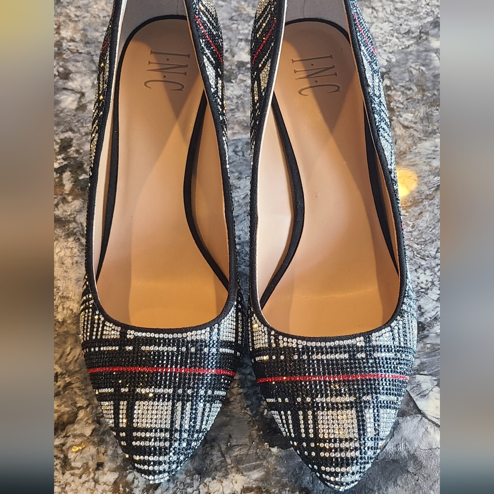 Gorgeous Heels!! - image 2